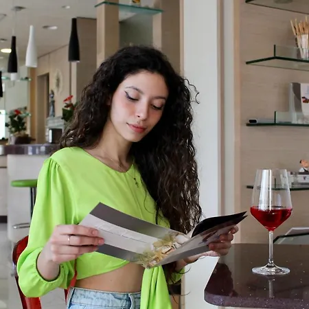 Hotel Adigrat Con Ristorante Riccione