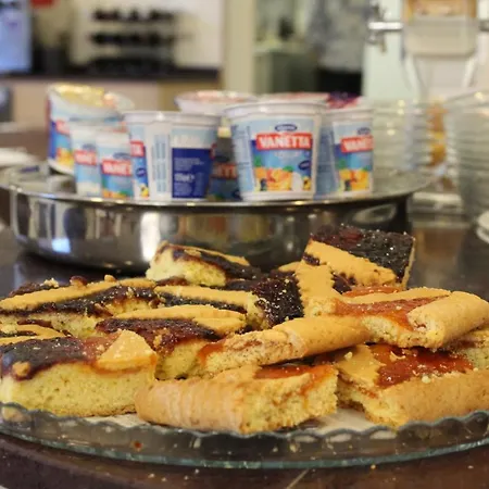 Hotel Adigrat Con Ristorante Riccione