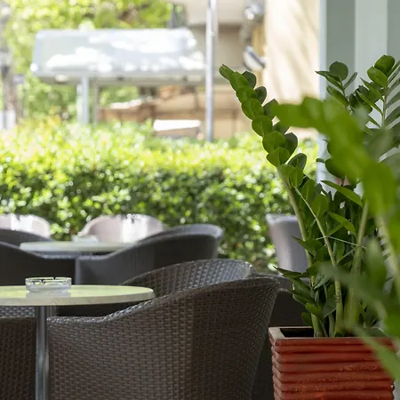 מלון Adigrat ריצ'יונה