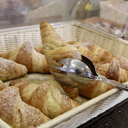 מלון Adigrat ריצ'יונה