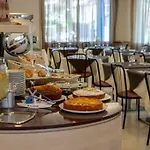 Hotell Adigrat 2*